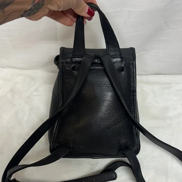 Coach Mini Leather Backpack Glove Tan Turn Lock Vintage Brass hardware - Picture 2 of 16